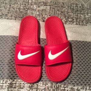 Nike flip flops